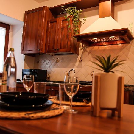 شقة Casa Armanni - La Tua Casa Di Pietra غوبيو المظهر الخارجي الصورة